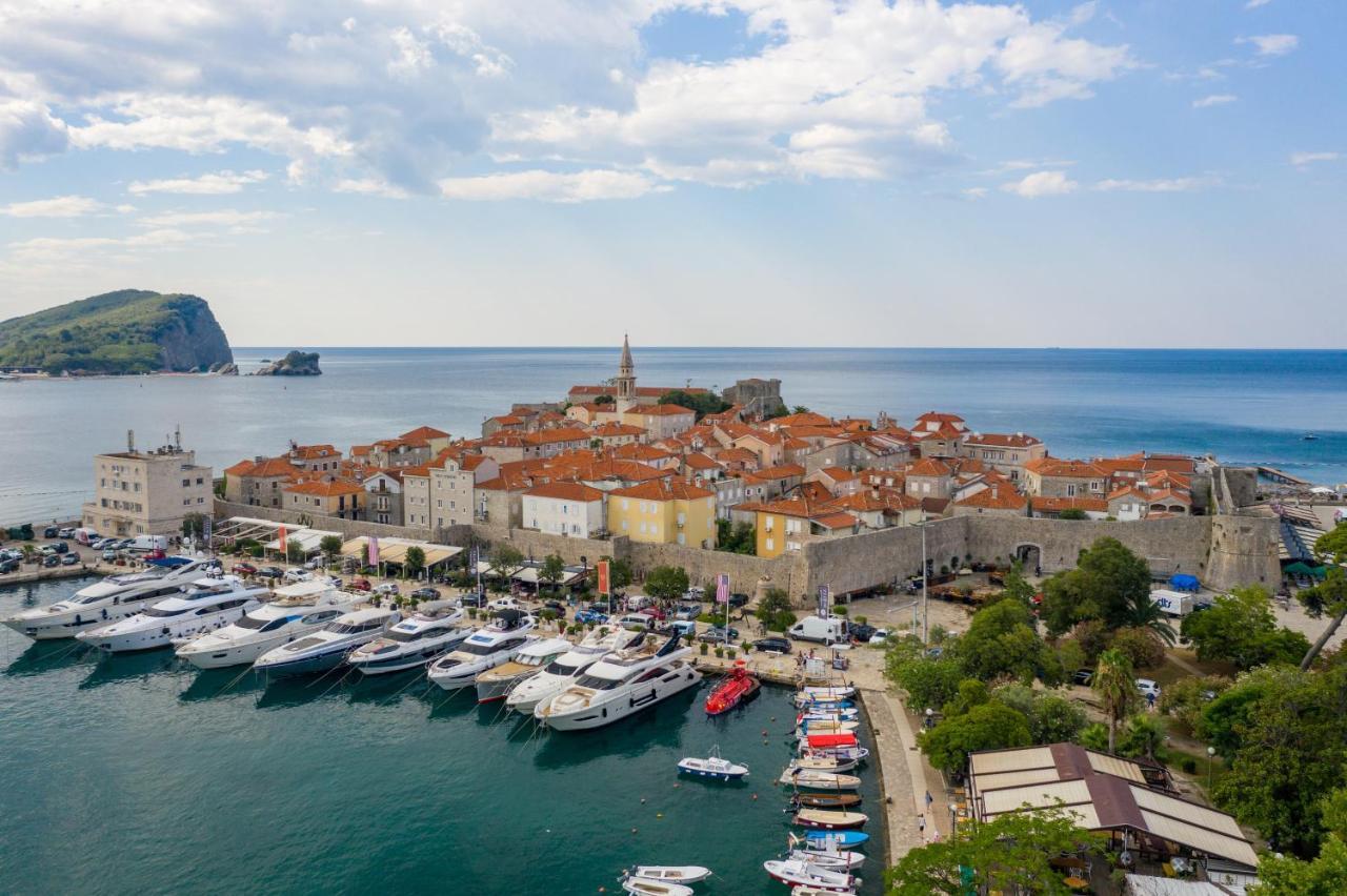 Regina Apartments Budva Zewnętrze zdjęcie