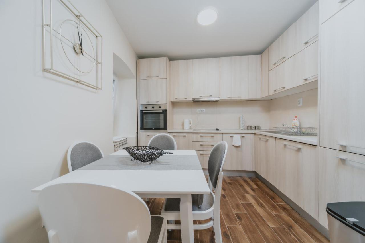 Regina Apartments Budva Zewnętrze zdjęcie